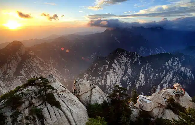 Huashan-Mountai-Tour